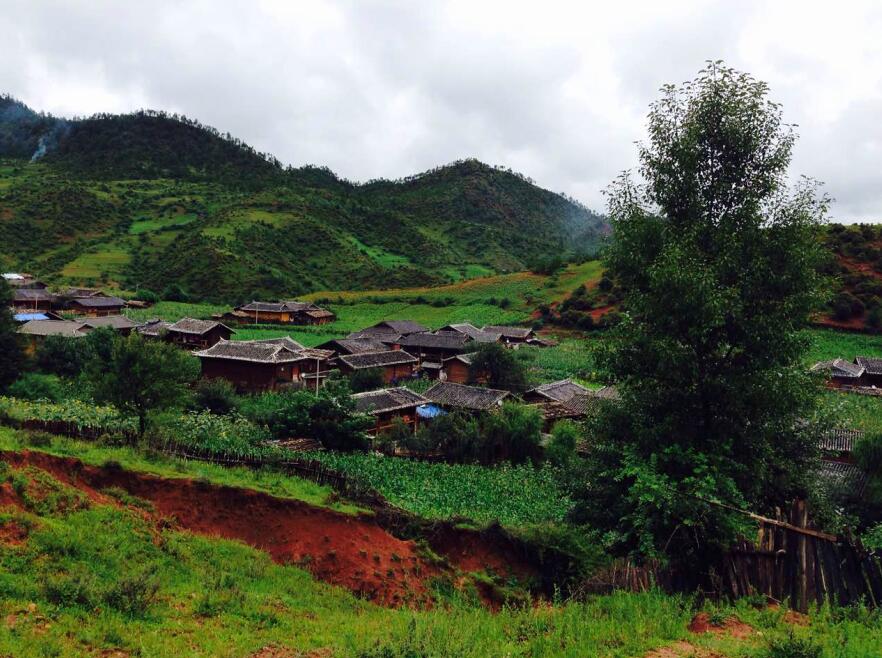 Trek from Baoshan Rock Village to Lugu Lake, 8 Days Yunnan Trekking Tour