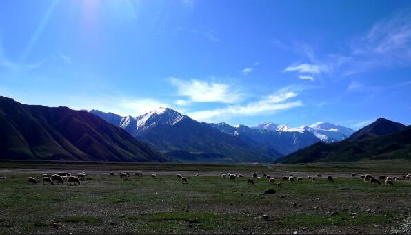 Amne Machin Trekking