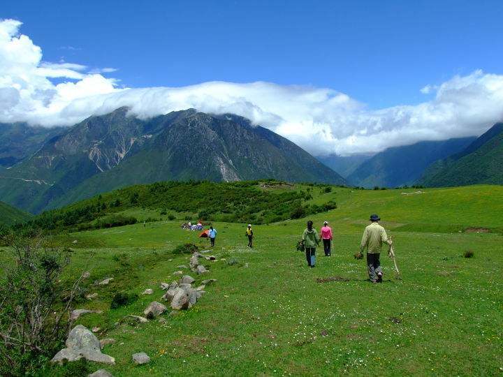 Minya Konka Trek