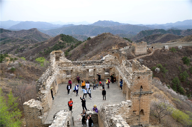 Gubeikou to Jinshanling Wild Great Wall one day hiking tour